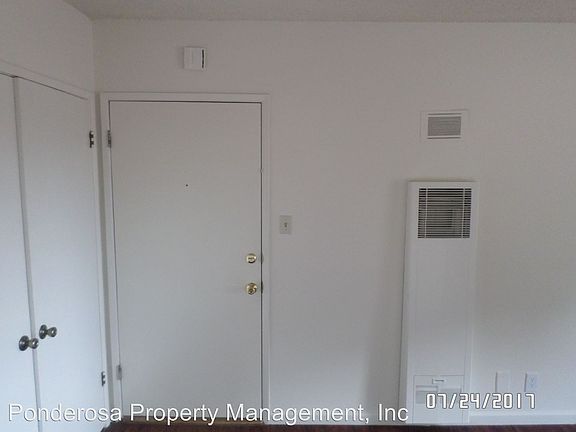 3rd image of 1112 W Fay Ln APT 10