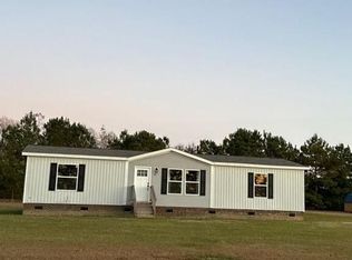 205 Emily Dr, Chadbourn, NC 28431