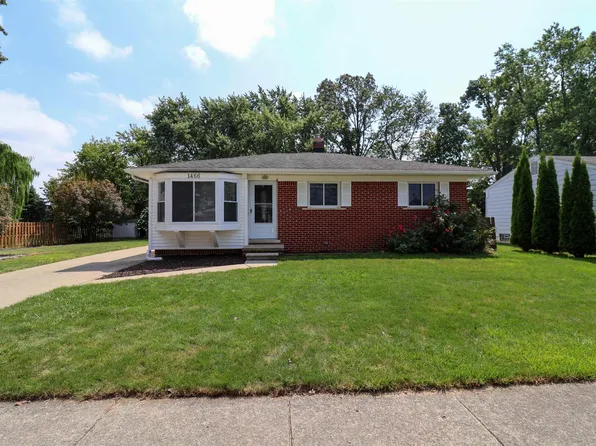 1466 Boyd St, Troy, MI 48083