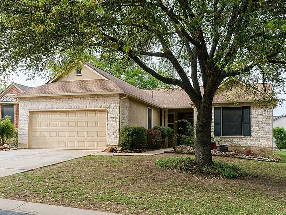 2nd image of 124 Dewberry Dr