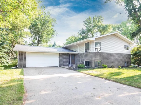 901 4th St, Sloan, IA 51055