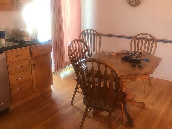 3rd image of 227 Marian Dr