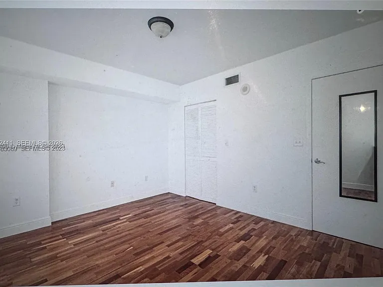 31 SE 5th St #2507 — Photo 5