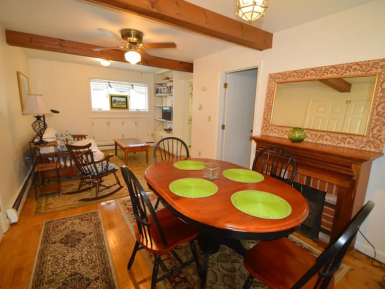 28 Merton Rd #2 — Photo 1