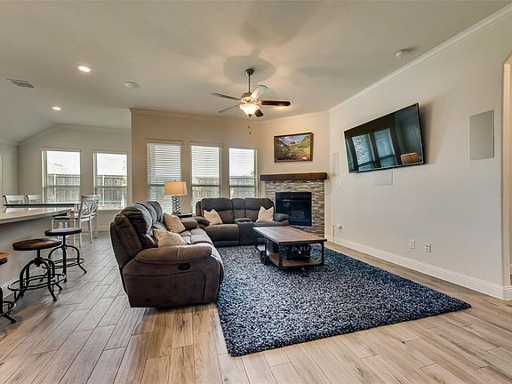 4th image of 1322 Crossvine Dr