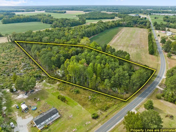 12380 Old Johns Road, Laurinburg, NC 28352