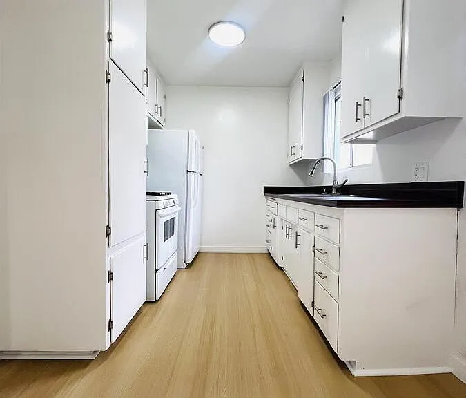 524 E Hazel St #5 — Photo 4