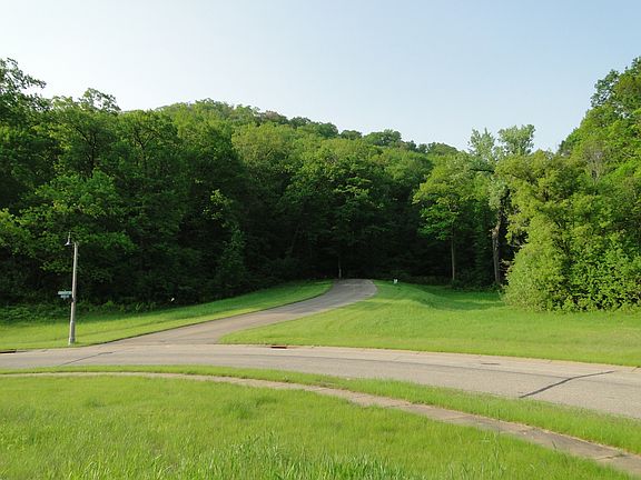 4th image of 2753 Oakhurst Dr