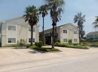 114 E Bahama St, South Padre Island, TX 78597