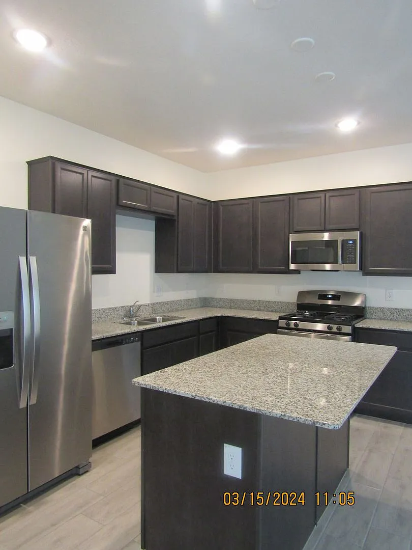 Single Story 4 bedroom home in Villago Community — Photo 3