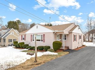 65 Arthur St, Methuen, MA 01844
