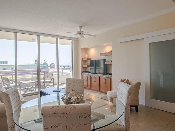 4th image of 2060 Beach Blvd