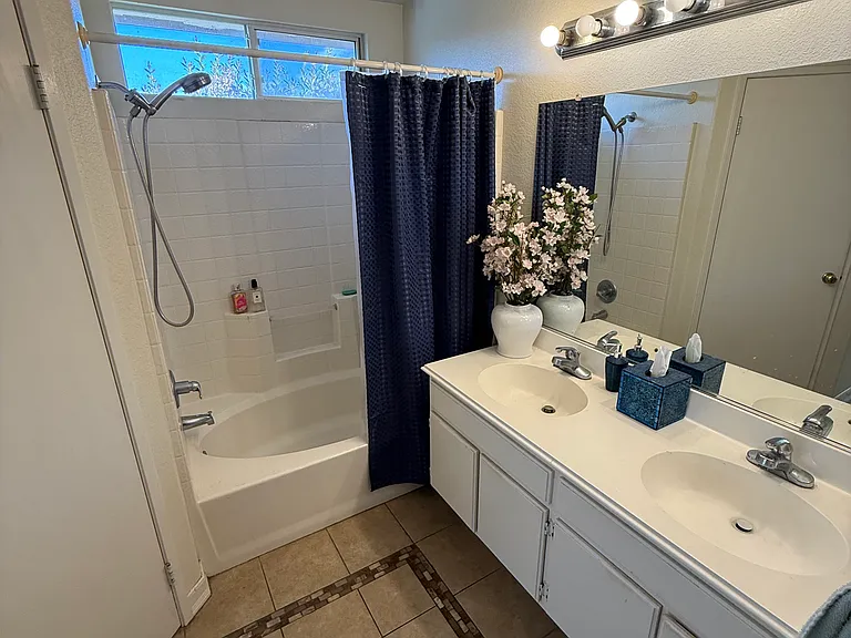 607 Hooper Ave — Photo 10
