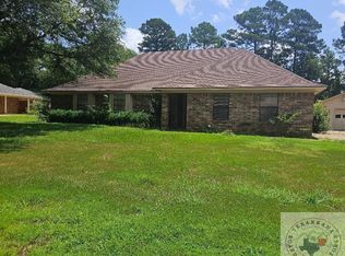 16 Timber Ridge Dr, Atlanta, TX 75551