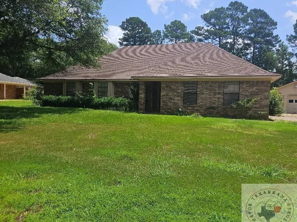 16 Timber Ridge Dr, Atlanta, TX 75551