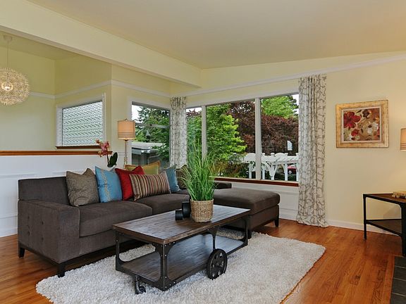 5th image of 1811 125th Ave SE