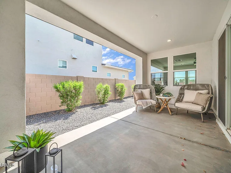 17329 W Gretna St — Photo 17