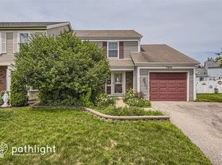 789 Trinity Ct, Carol Stream, IL 60188