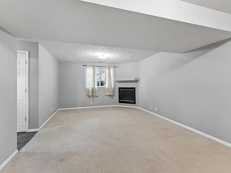 4027 N 172nd Ave — Photo 21