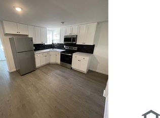 5927 N Beechwood St, Philadelphia, PA 19138
