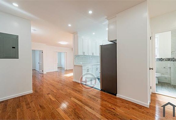 2nd image of 1853 Watson Ave Floor 2