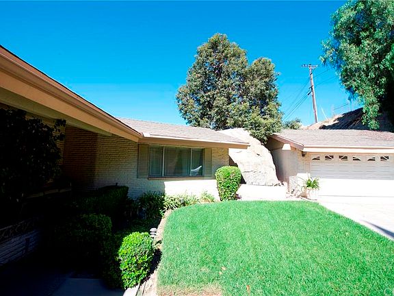 3rd image of 11943 Honey Hill Dr