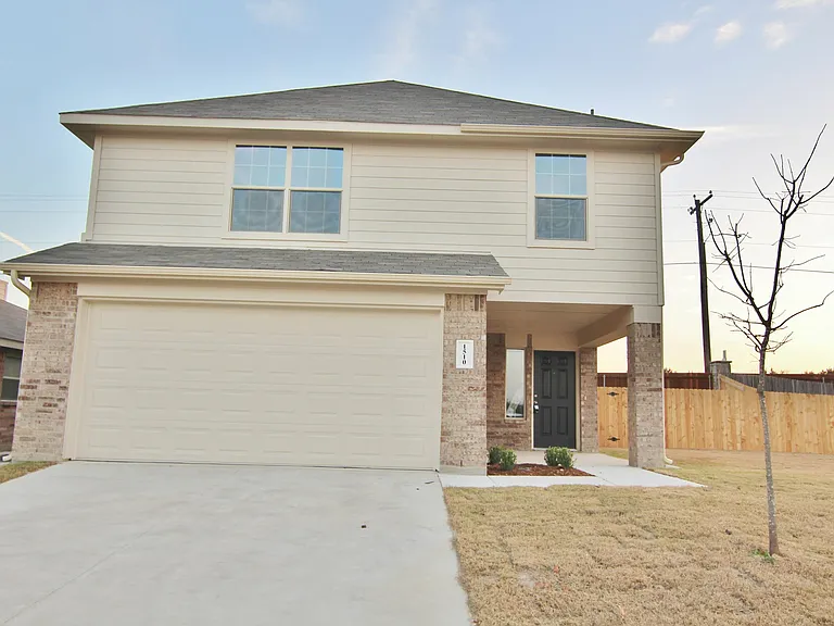 1510 Emma Dr — Photo 3