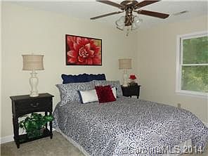 4th image of 3004 Dylan Pl NW