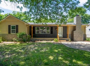 1107 N Muskogee Ave, Claremore, OK 74017