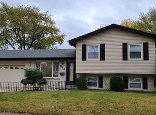549 S Warrington Rd, Des Plaines, IL 60016