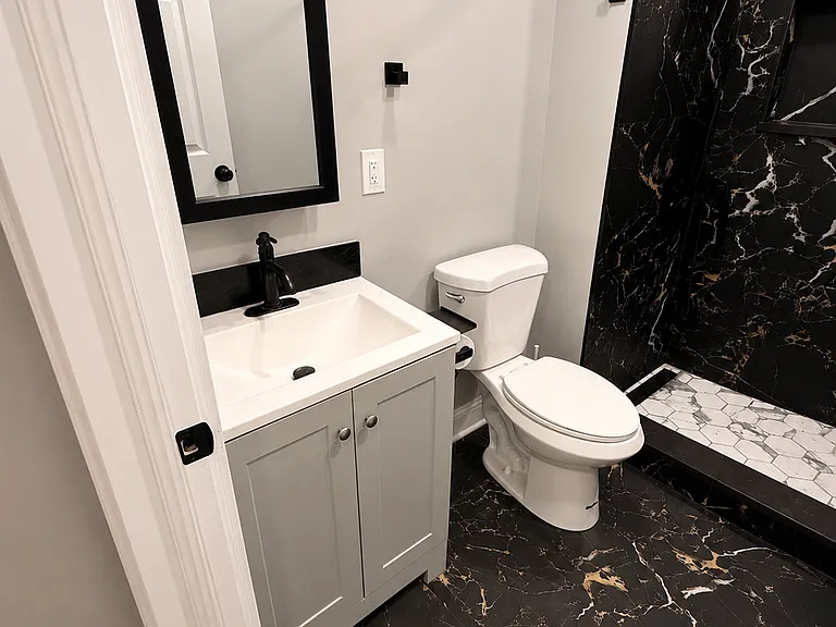 5617 S Lafayette Ave — Photo 31
