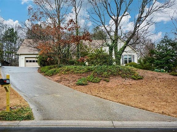 3rd image of 2630 Cambridge Hills Rd