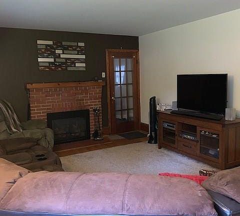 3rd image of 932 Circlewood Dr