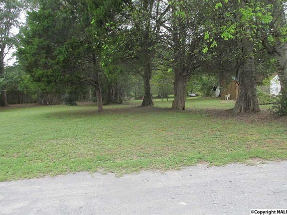 3rd image of 171 Long Dr SE