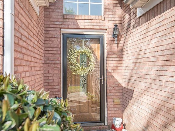 4th image of 6148 Portsmouth Dr