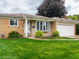 27339 Palomino Dr, Warren, MI 48093