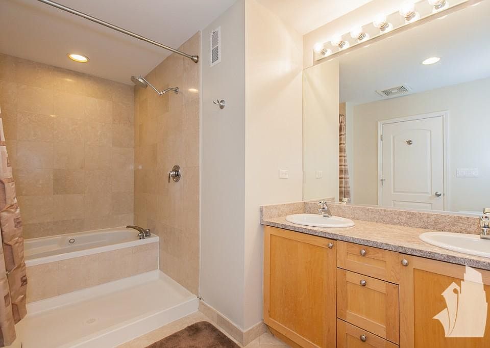 1st image of 2020 W Pierce Ave APT 1L