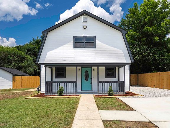 2nd image of 932 9TH STREET