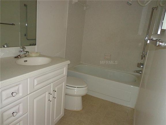 5th image of 2982 Flint Dr S