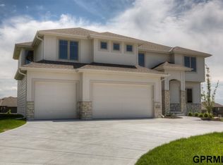 2407 N 187th Ave, Elkhorn, NE 68022