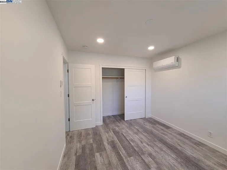 749 Palomino Dr — Photo 15