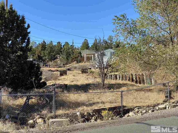 5991 Amargosa Dr, Sun Valley, NV 89433