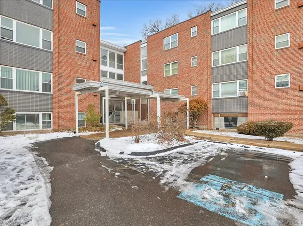 53 Wolcott Hill Road APT A15, Wethersfield, CT 06109