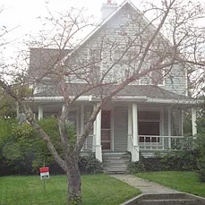 425 N Main St photo 1