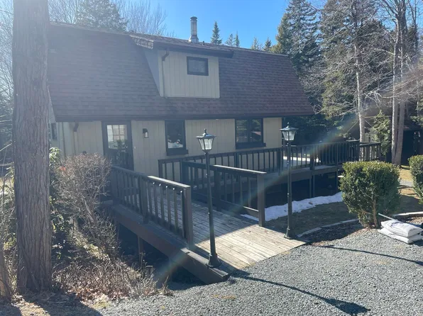 26 Anthony Ave, Halifax, NS B2T 1A3