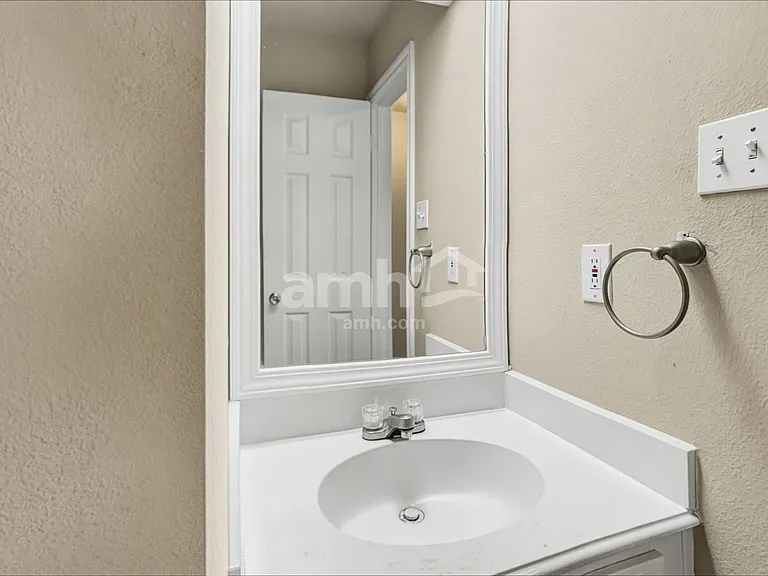 13143 Mills River St — Photo 9