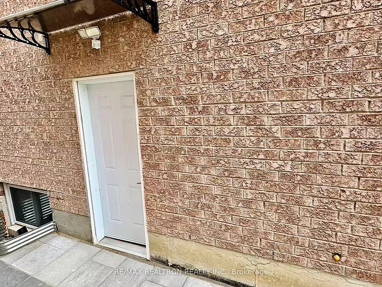 511 Pleasant Ridge Ave #BASEMENT — Photo 11