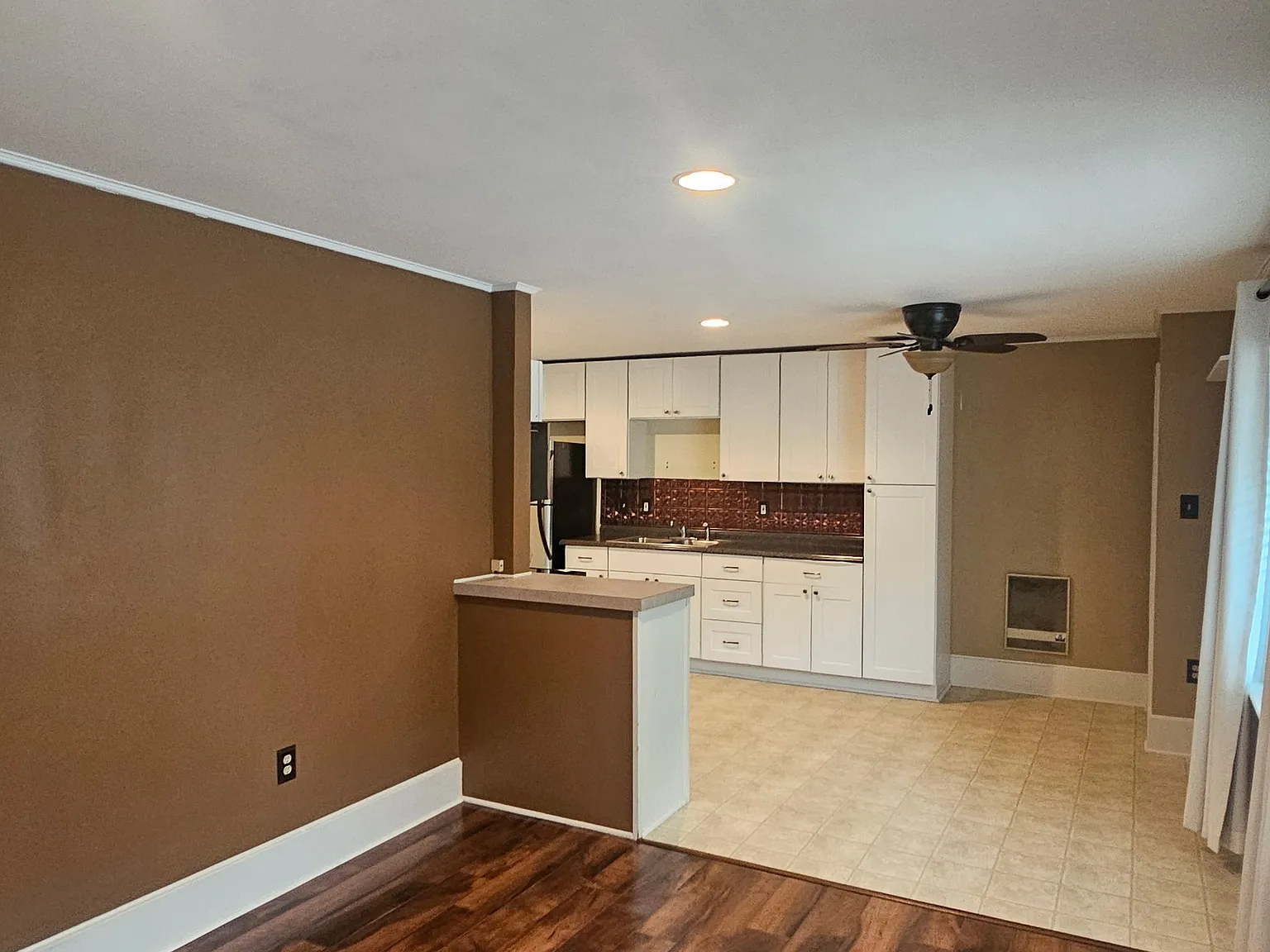 1 bed, 700 sqft, $1,125 — Photo 4