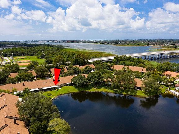 4th image of 9907 Lake Seminole Dr W