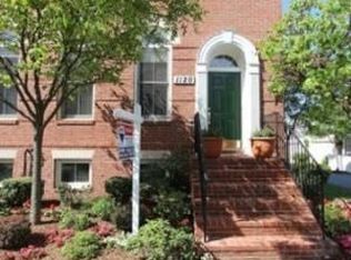1120 Crestfield Dr, Rockville, MD